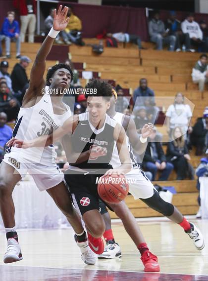Thumbnail 2 in Woodstock Academy vs. St. Andrew's (Spalding Hoophall Classic) photogallery.