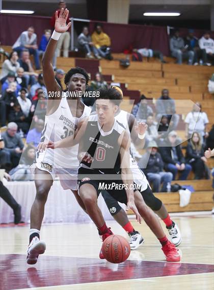 Thumbnail 3 in Woodstock Academy vs. St. Andrew's (Spalding Hoophall Classic) photogallery.