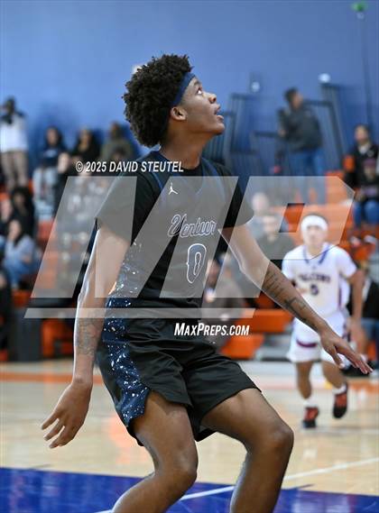 Thumbnail 1 in Venture Academy vs. Christian Brothers (Fortune Showcase) photogallery.