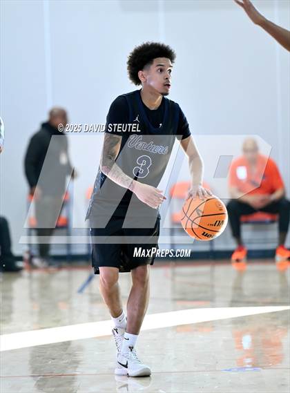 Thumbnail 2 in Venture Academy vs. Christian Brothers (Fortune Showcase) photogallery.