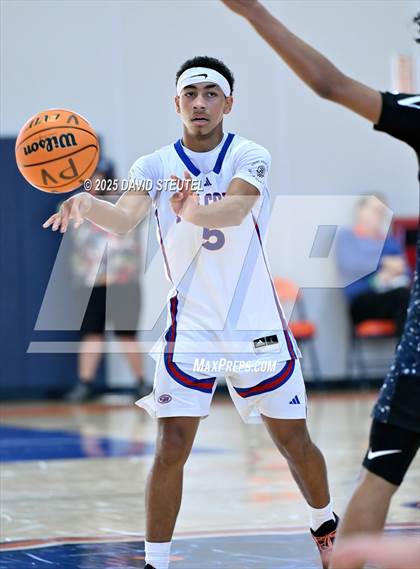 Thumbnail 2 in Venture Academy vs. Christian Brothers (Fortune Showcase) photogallery.