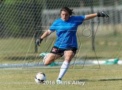 Thumbnail 2 in Maryville vs. Dobyns-Bennett photogallery.