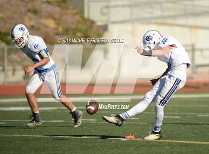 Thumbnail 3 in JV:  Clairemont vs La Jolla Country Day  photogallery.