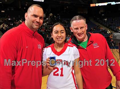 Thumbnail 3 in Mater Dei vs. Long Beach Poly (CIF D1 SoCal Regional Final) photogallery.
