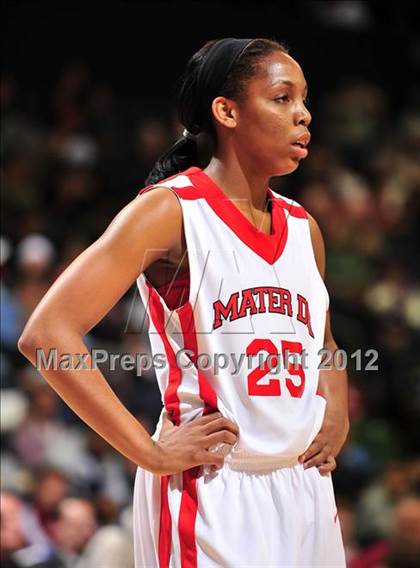 Thumbnail 2 in Mater Dei vs. Long Beach Poly (CIF D1 SoCal Regional Final) photogallery.