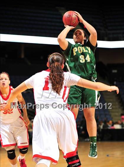 Thumbnail 2 in Mater Dei vs. Long Beach Poly (CIF D1 SoCal Regional Final) photogallery.