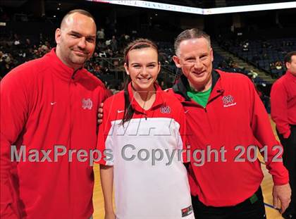 Thumbnail 3 in Mater Dei vs. Long Beach Poly (CIF D1 SoCal Regional Final) photogallery.