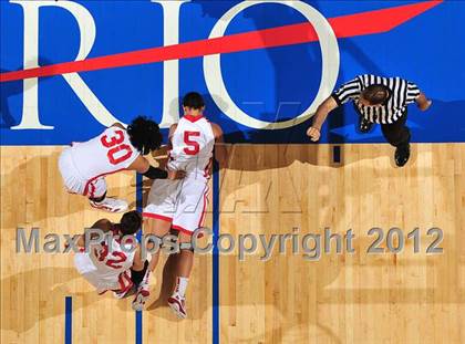 Thumbnail 2 in Mater Dei vs. Long Beach Poly (CIF D1 SoCal Regional Final) photogallery.
