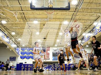 Thumbnail 2 in Holy Cross @ Newport Central Catholic photogallery.
