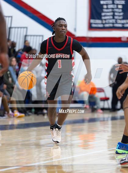 Thumbnail 3 in Pearl-Cohn vs. East Nashville Magnet (TSSAA Region 2A East Semifinal) photogallery.