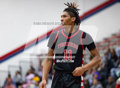 Thumbnail 3 in Pearl-Cohn vs. East Nashville Magnet (TSSAA Region 2A East Semifinal) photogallery.
