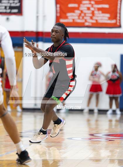 Thumbnail 2 in Pearl-Cohn vs. East Nashville Magnet (TSSAA Region 2A East Semifinal) photogallery.