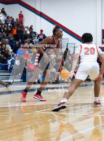 Thumbnail 2 in Pearl-Cohn vs. East Nashville Magnet (TSSAA Region 2A East Semifinal) photogallery.