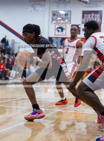 Thumbnail 2 in Pearl-Cohn vs. East Nashville Magnet (TSSAA Region 2A East Semifinal) photogallery.