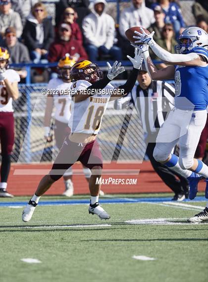 Thumbnail 3 in Broomfield vs Windsor (CHSAA 4A Playoffs Rd of 16) photogallery.