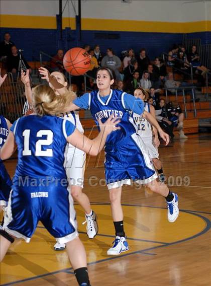 Thumbnail 2 in Frontier @ West Seneca West photogallery.