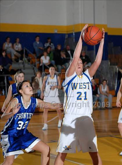 Thumbnail 3 in Frontier @ West Seneca West photogallery.