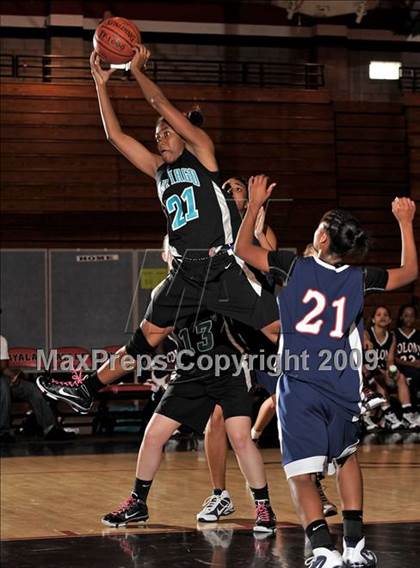 Thumbnail 3 in Santiago vs. Colony (Ayala Best of the West) photogallery.