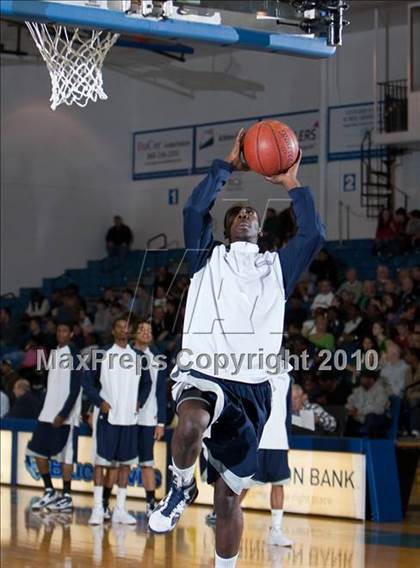 Thumbnail 2 in St. Joseph vs Hillhouse (CIAC LL Semifinal) photogallery.