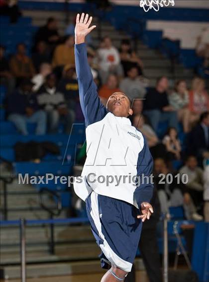 Thumbnail 3 in St. Joseph vs Hillhouse (CIAC LL Semifinal) photogallery.