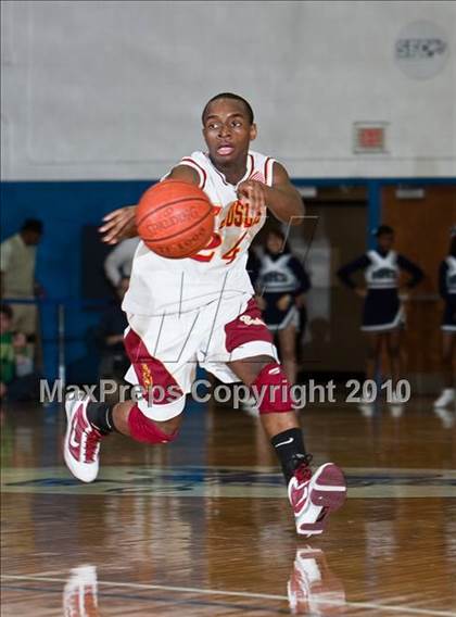 Thumbnail 3 in St. Joseph vs Hillhouse (CIAC LL Semifinal) photogallery.