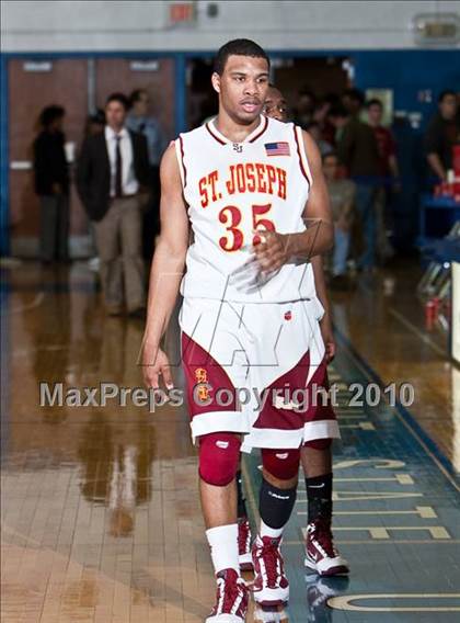 Thumbnail 2 in St. Joseph vs Hillhouse (CIAC LL Semifinal) photogallery.