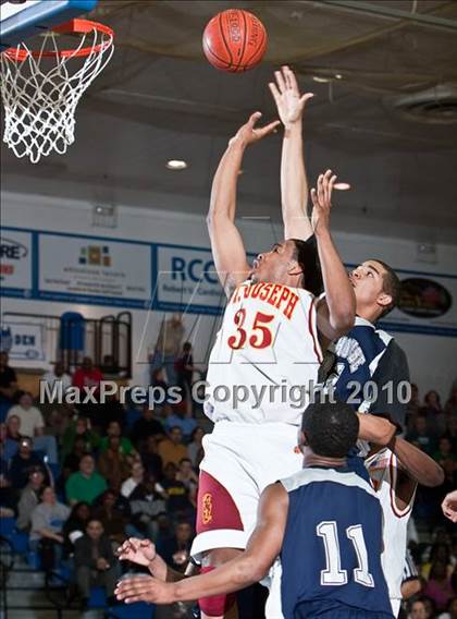 Thumbnail 2 in St. Joseph vs Hillhouse (CIAC LL Semifinal) photogallery.