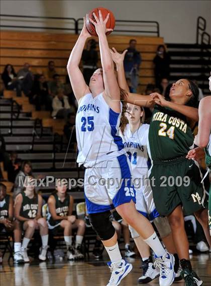 Thumbnail 1 in Dana Hills vs. Mira Costa (Larry Doyle OC Championships) photogallery.