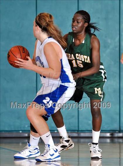 Thumbnail 2 in Dana Hills vs. Mira Costa (Larry Doyle OC Championships) photogallery.