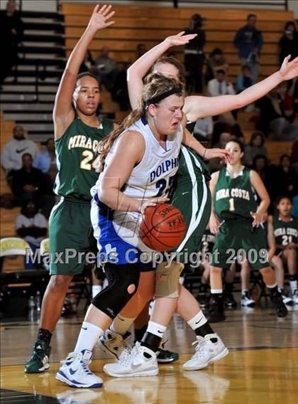 Thumbnail 3 in Dana Hills vs. Mira Costa (Larry Doyle OC Championships) photogallery.