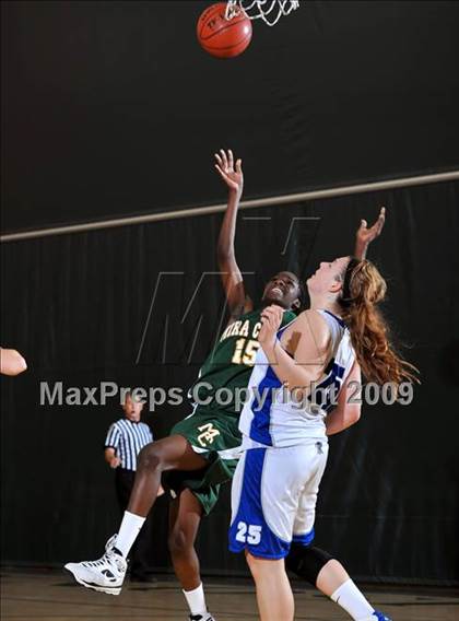 Thumbnail 2 in Dana Hills vs. Mira Costa (Larry Doyle OC Championships) photogallery.