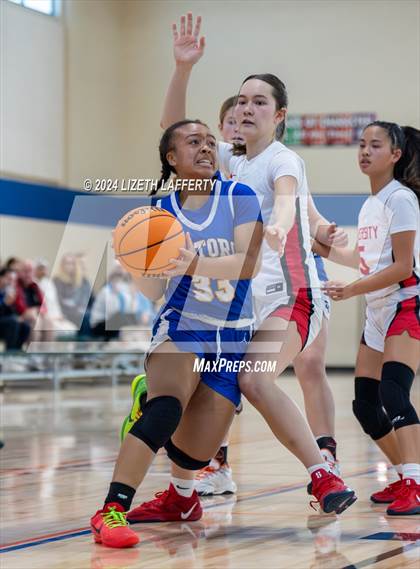 Thumbnail 3 in El Toro vs. University (West Coast Jamboree) photogallery.