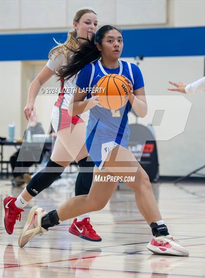 Thumbnail 3 in El Toro vs. University (West Coast Jamboree) photogallery.
