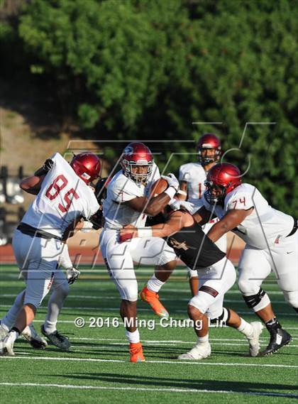 Thumbnail 3 in St. Joseph's Prep vs. Oaks Christian (Honor Bowl) photogallery.