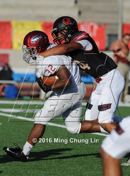 Thumbnail 1 in St. Joseph's Prep vs. Oaks Christian (Honor Bowl) photogallery.