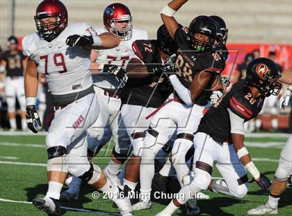 Thumbnail 2 in St. Joseph's Prep vs. Oaks Christian (Honor Bowl) photogallery.