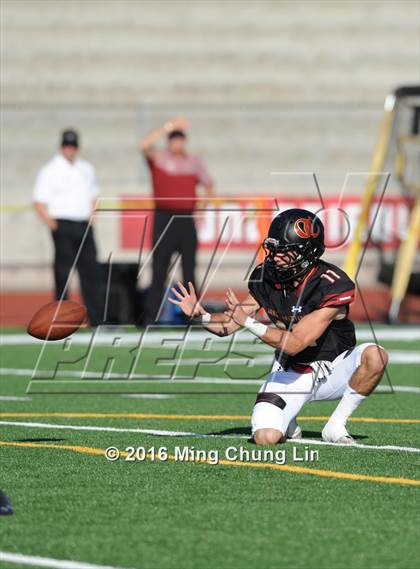 Thumbnail 3 in St. Joseph's Prep vs. Oaks Christian (Honor Bowl) photogallery.