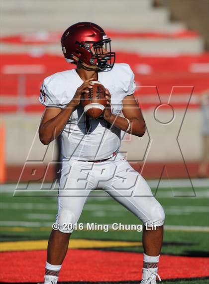 Thumbnail 2 in St. Joseph's Prep vs. Oaks Christian (Honor Bowl) photogallery.