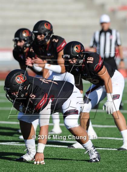 Thumbnail 3 in St. Joseph's Prep vs. Oaks Christian (Honor Bowl) photogallery.