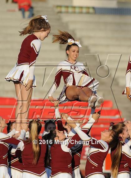Thumbnail 3 in St. Joseph's Prep vs. Oaks Christian (Honor Bowl) photogallery.