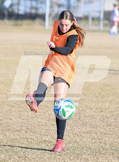 Thumbnail 3 in Coconino vs. Northwest Christian (Ben Franklin Winter Classic) photogallery.