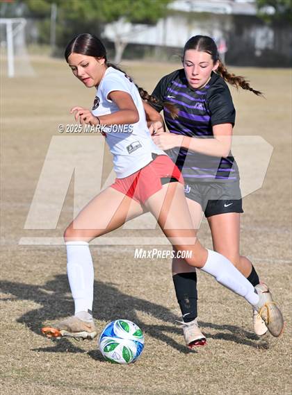Thumbnail 3 in Coconino vs. Northwest Christian (Ben Franklin Winter Classic) photogallery.