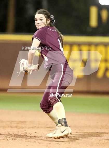 Thumbnail 2 in Sahuarita vs. Winslow (AIA 3A Final) photogallery.