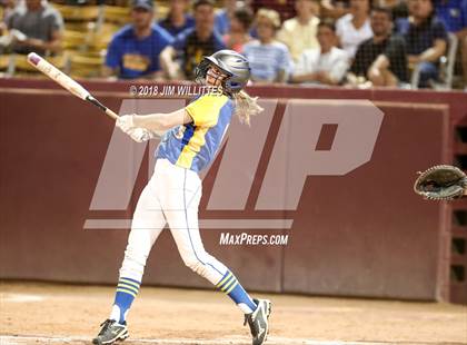 Thumbnail 2 in Sahuarita vs. Winslow (AIA 3A Final) photogallery.