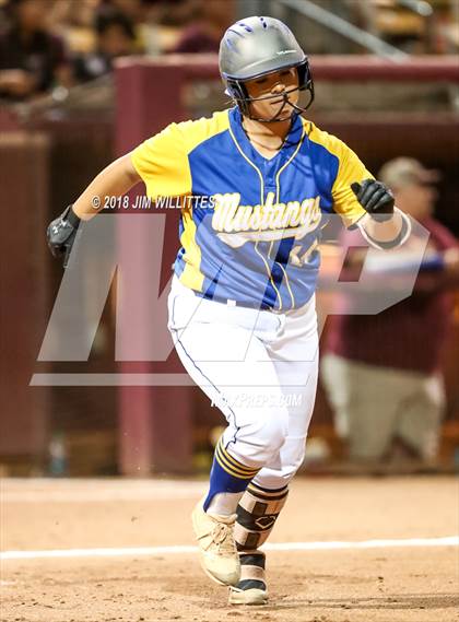 Thumbnail 1 in Sahuarita vs. Winslow (AIA 3A Final) photogallery.