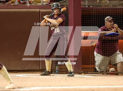 Thumbnail 2 in Sahuarita vs. Winslow (AIA 3A Final) photogallery.