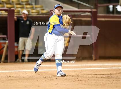 Thumbnail 1 in Sahuarita vs. Winslow (AIA 3A Final) photogallery.