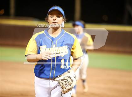 Thumbnail 3 in Sahuarita vs. Winslow (AIA 3A Final) photogallery.