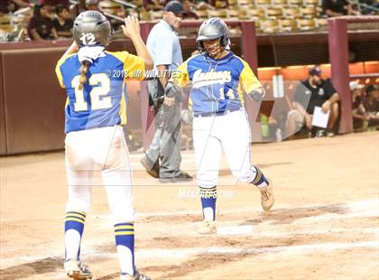 Thumbnail 1 in Sahuarita vs. Winslow (AIA 3A Final) photogallery.