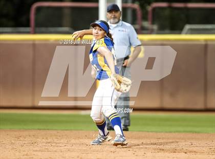 Thumbnail 3 in Sahuarita vs. Winslow (AIA 3A Final) photogallery.